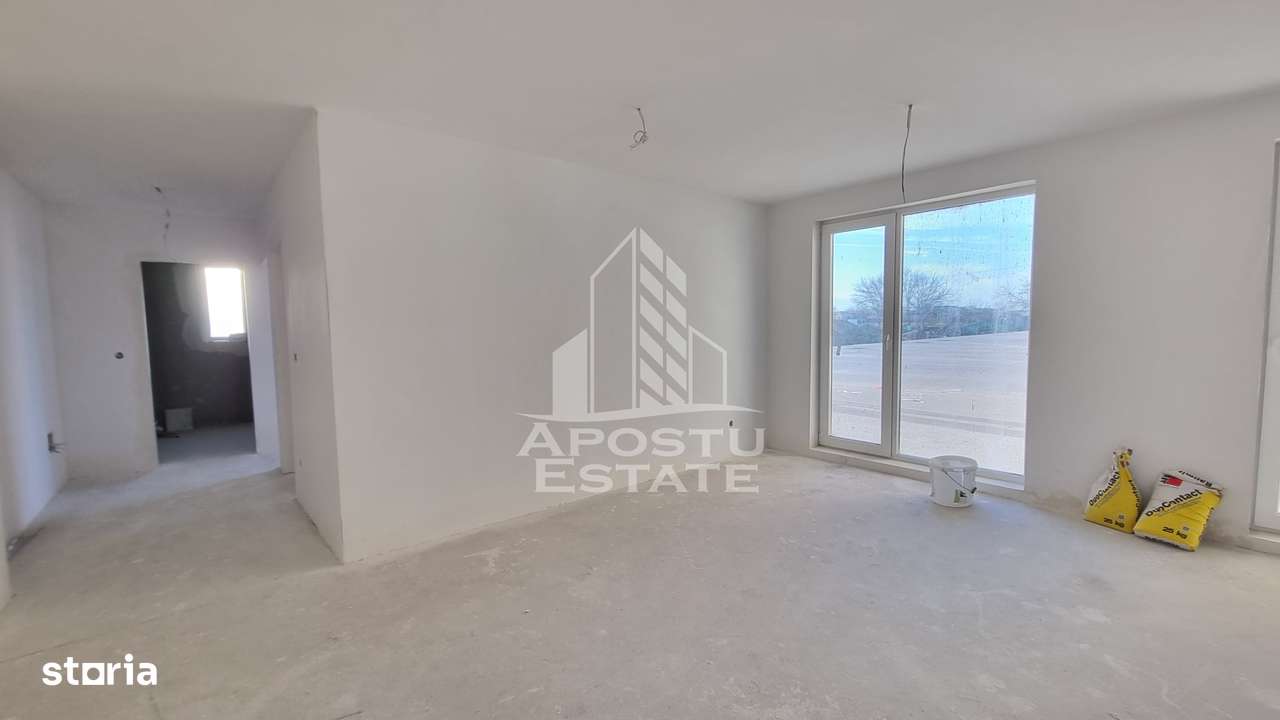 Apartament 3 camere, bloc nou, loc de parcare, zona Torontalului - Imagine principală: 2/6