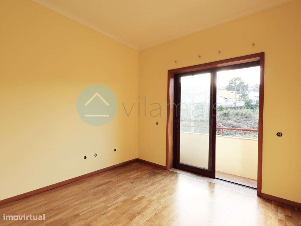 Apartamento T2 com garagem e arrumos - Rua Campo da Cana, Valongo-27