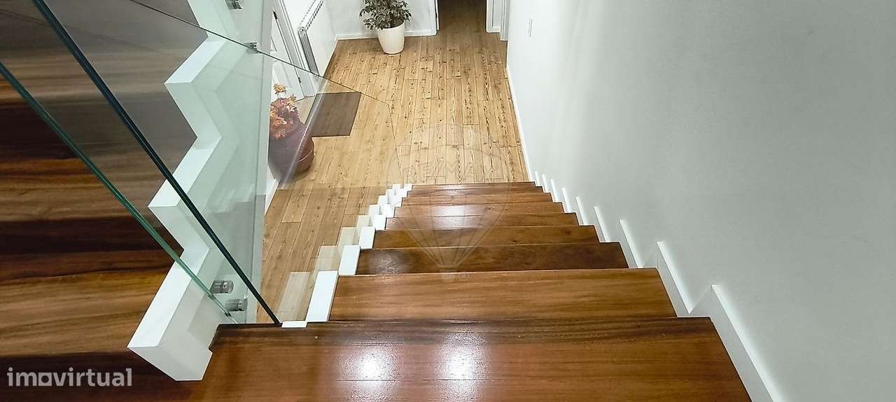 Moradia T4 para venda-34