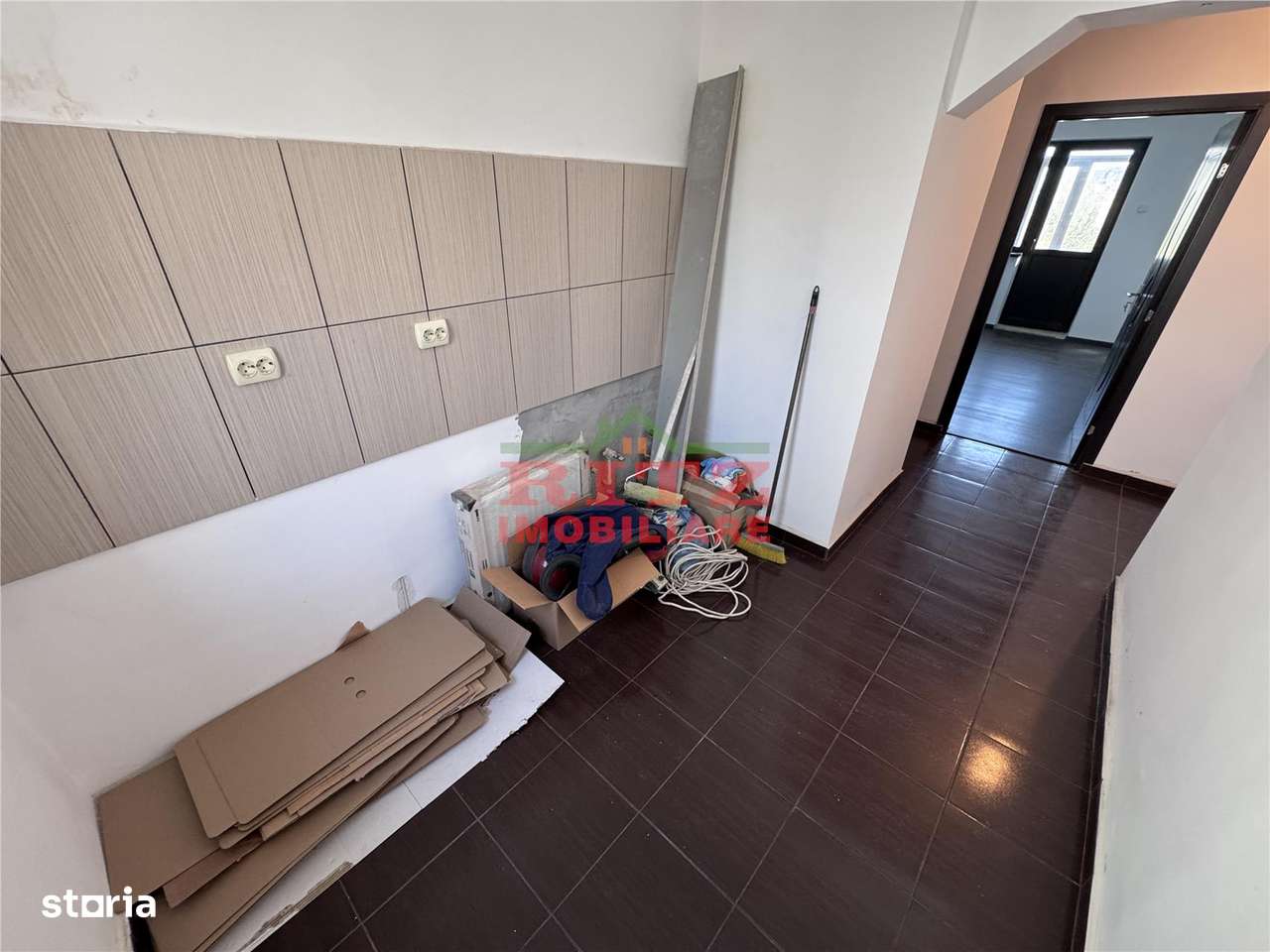 Nou! Ap. 4 cam. S=73 mp, et. 3, zona Zahana!-2