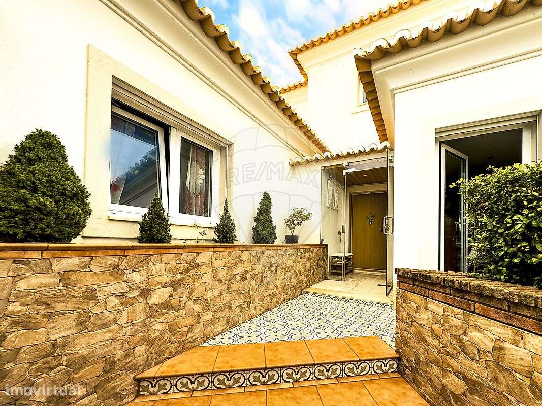 Moradia T3 para venda - Grande imagem: 2/23