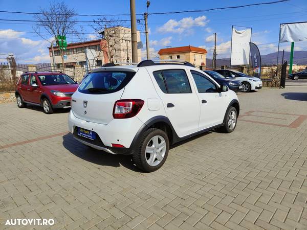 Dacia Sandero Stepway TCe 90 Prestige - 4