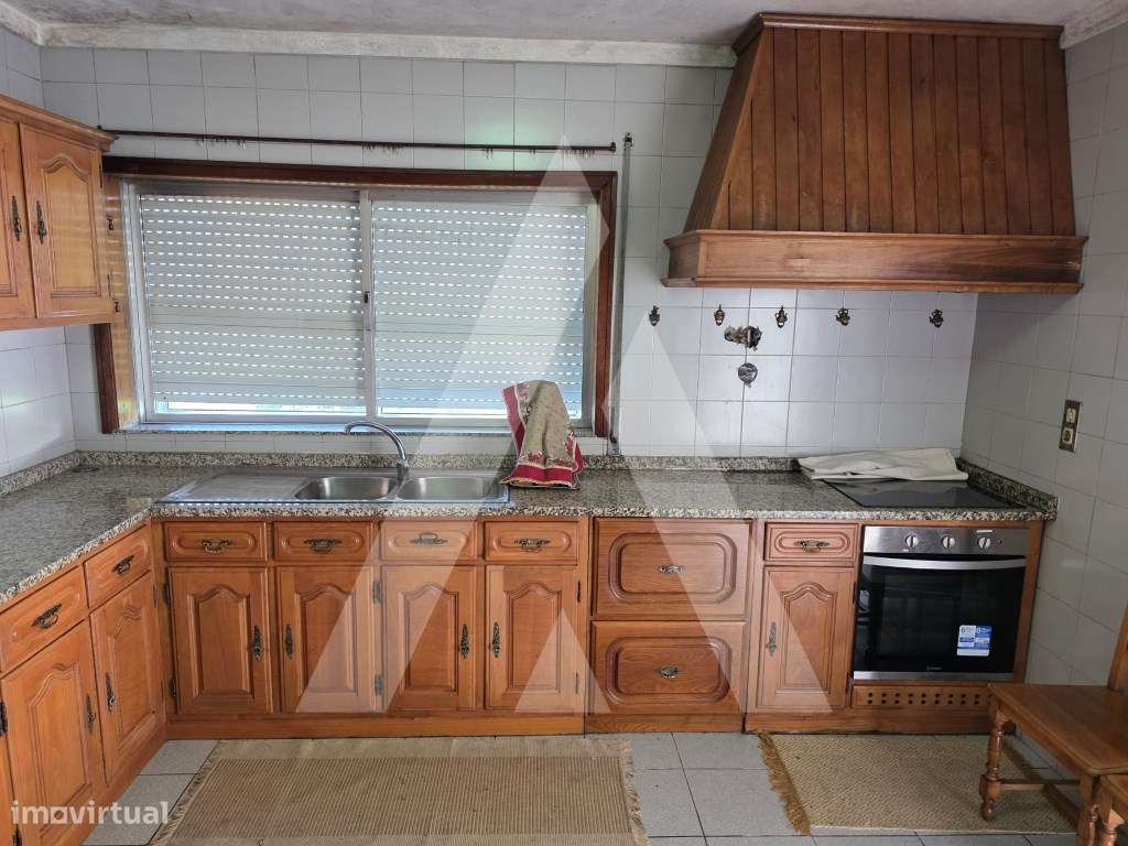 Excelente Moradia T4 em Carregosa, Oliveira de Azeméis-7