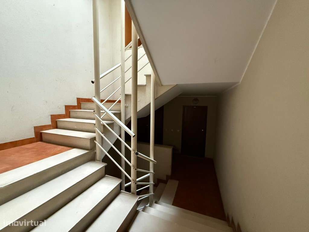 Apartamento T3 à venda em Baguim do Monte-8