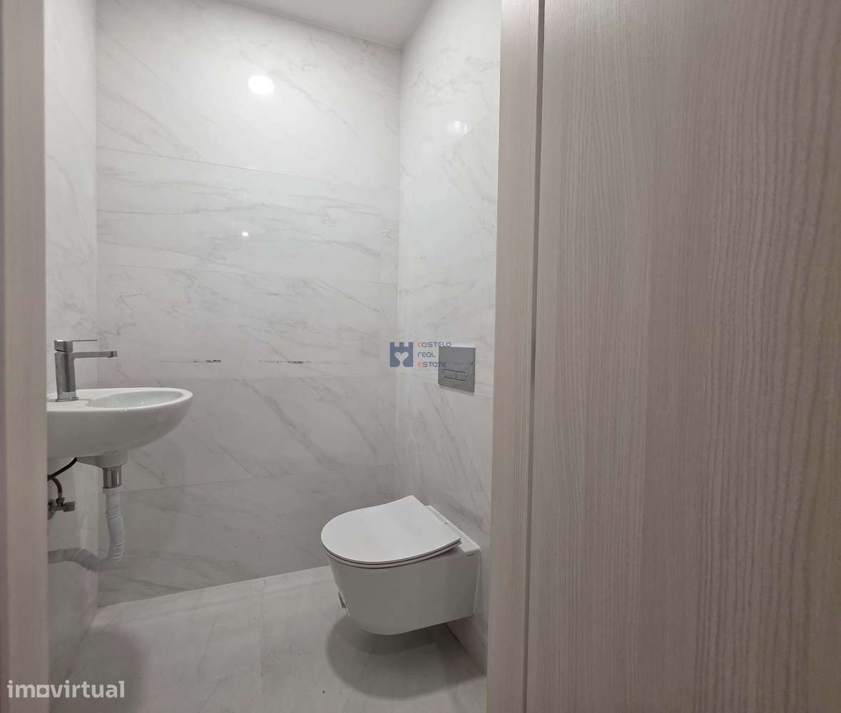 Apartamento T3 c/ Terraço-Novo em Ourém-12