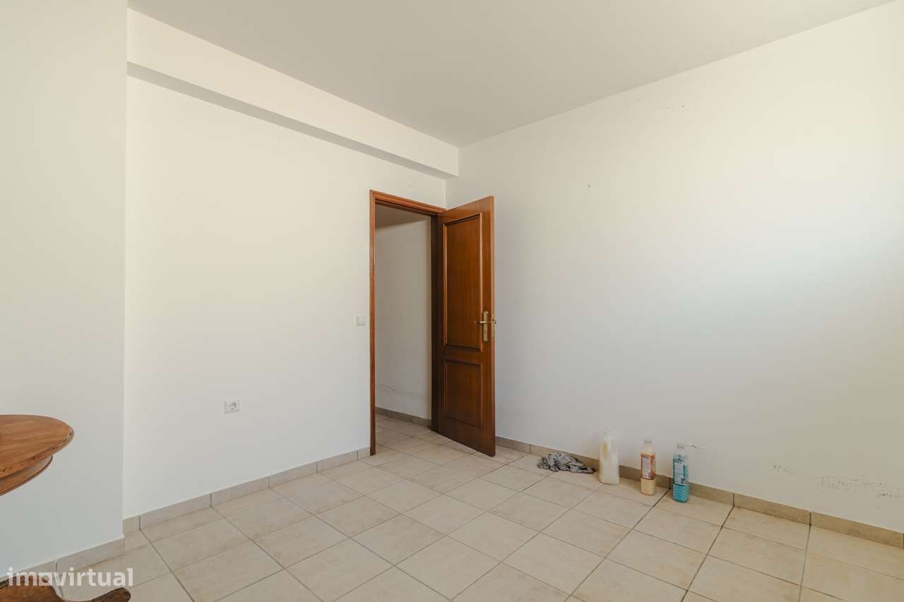 Moradia Isolada T4 / Casal de Matos / Leiria-32