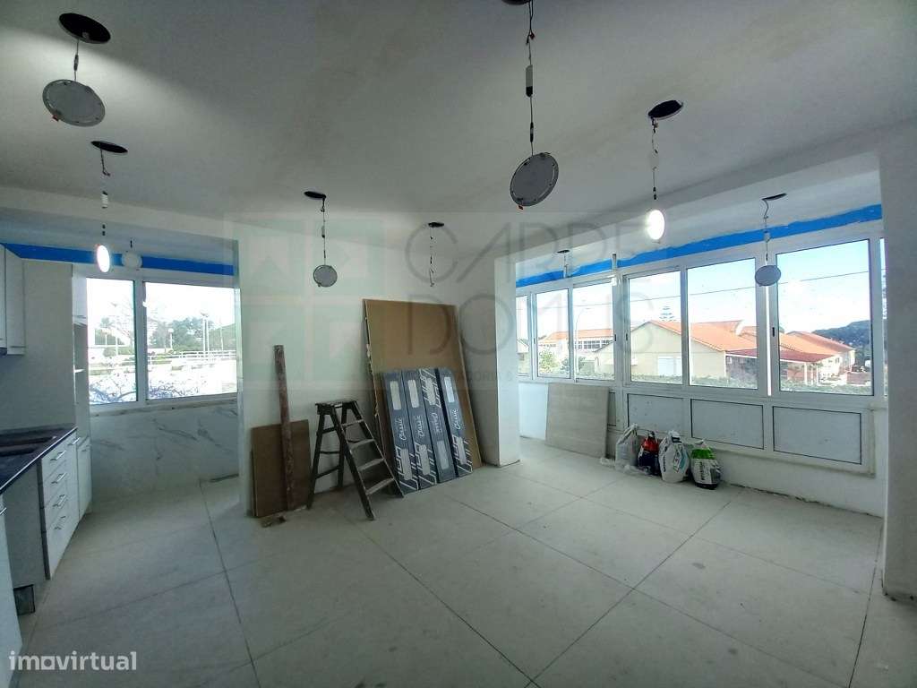 Apartamento T4 - Laranjeiro - Grande imagem: 4/38