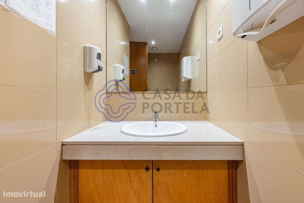 Consultório/Escritório - Zona Estádio D. Afonso Henriques! - Grande imagem: 5/17