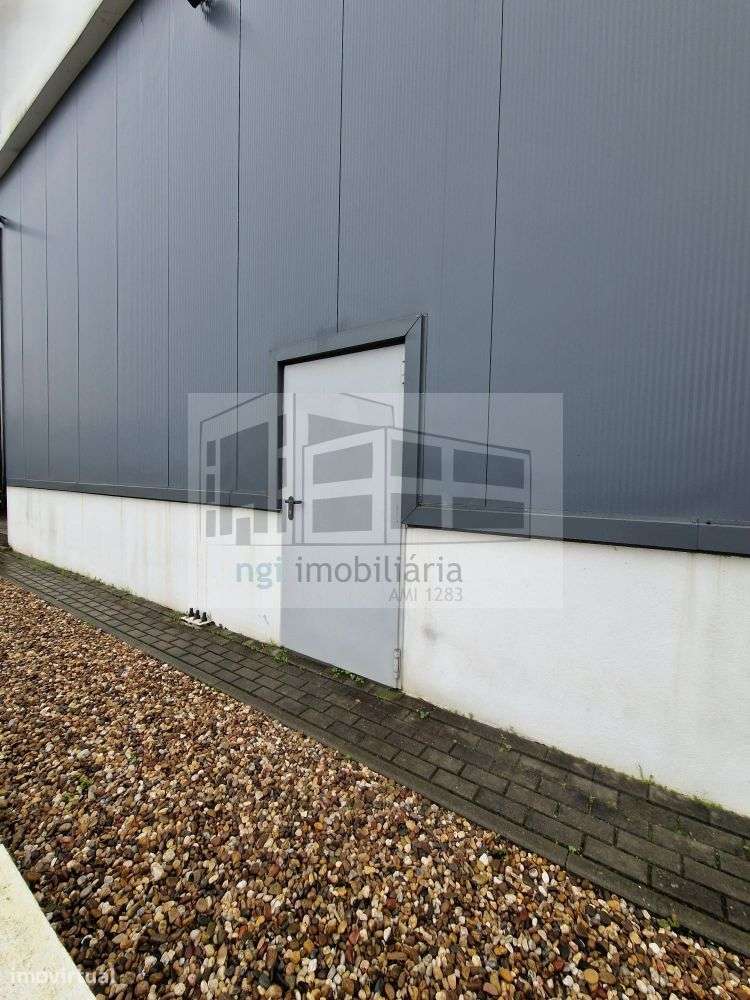 Armazém Zona Industrial de Frielas - Loures-9