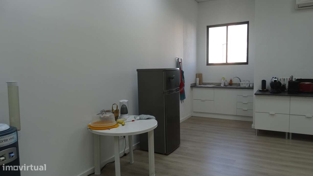 Escritório  Venda em Mina de Água,Amadora - Grande imagem: 5/31