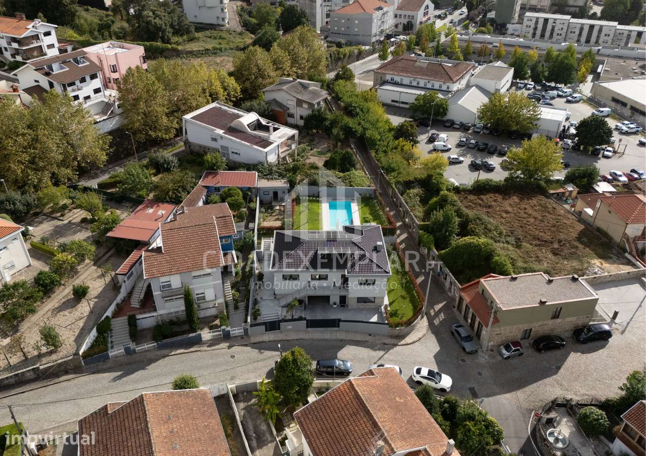 MORADIA T3 DE LUXO C/ PISCINA-Centro de Penafiel-40