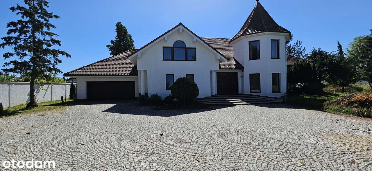 Sprzedam dom/rezydencję przy ulicy Witosa, z piękną działką ze stawem