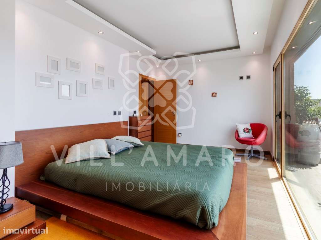 Apartamento T4 Duplex | Condomínio Fechado | São Pedro da Cadeira-36