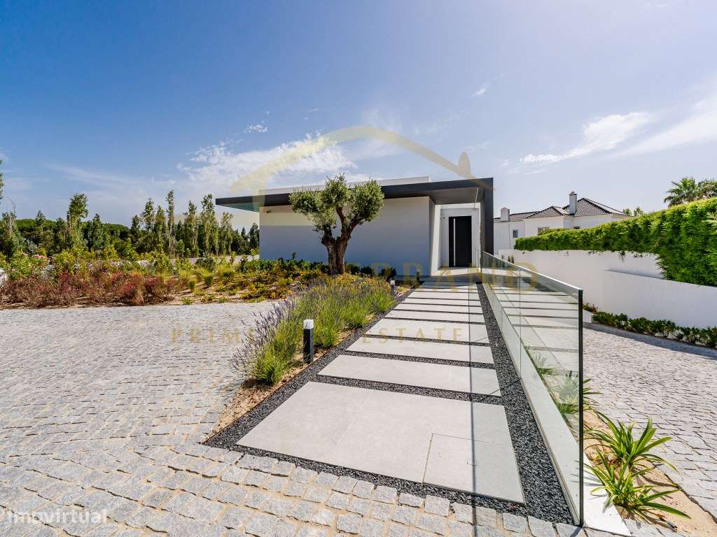 Moradia de Luxo a estrear, junto ao Golf na Quinta da Beloura - Grande imagem: 4/36