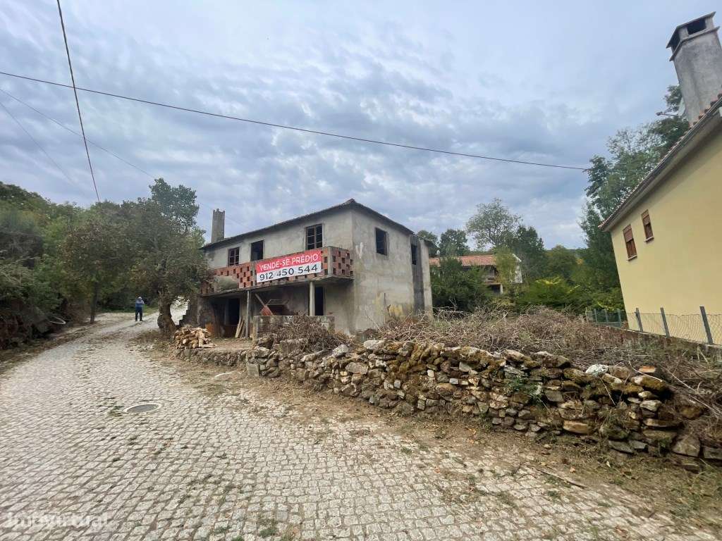 Moradia para Reconstrução com Terreno e Espaço Exterior | Lanção - ...-6