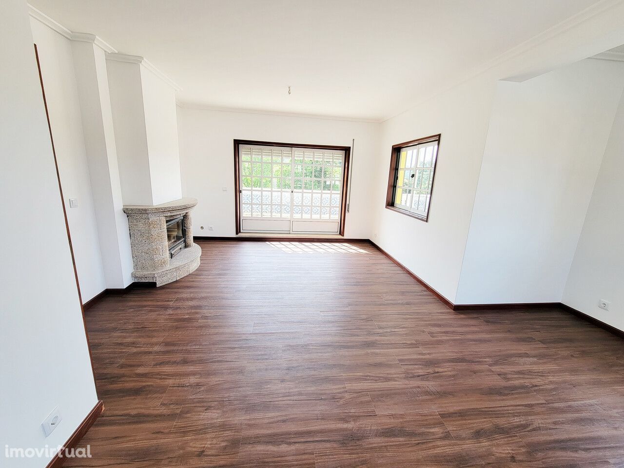 Excelente Apartamento T3+1 todo renovado com terraço com 91 m2 em Águe