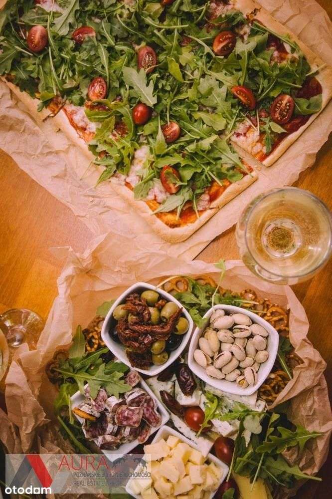 Przestronny lokaly na Starym Mieście za odstępne !-14