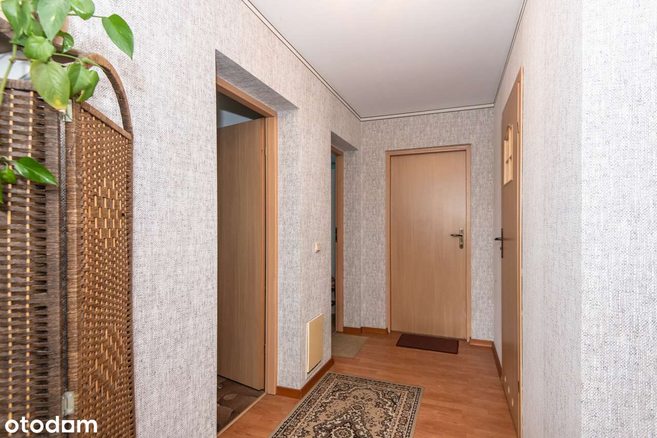 Bliźniak w samym Centrum Komornik-11