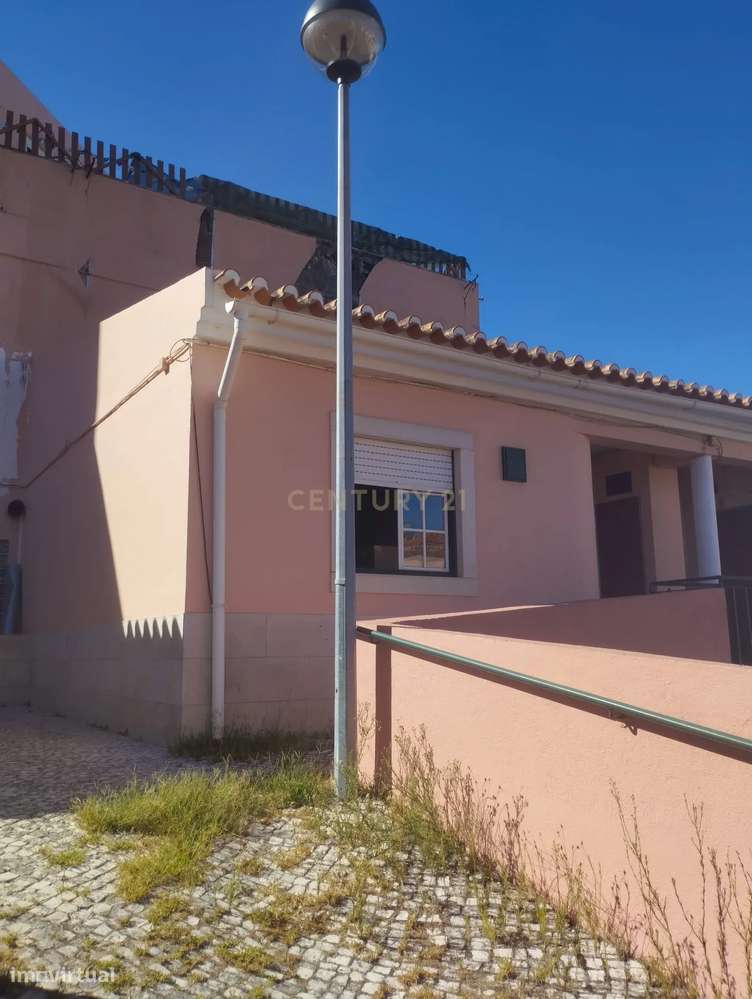 Encantadora Moradia T0  em condomínio fechado em Loures - Grande imagem: 5/17