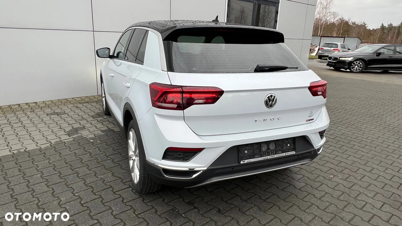 Volkswagen T-Roc - 21