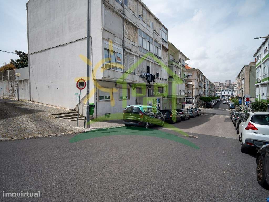 Apartamento T1 Tot. Remodelado Olival Basto Terraço 80m2-31