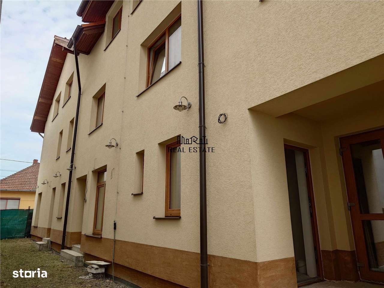 Cladire noua, ideala pentru cazare sau spatii de birouri in Brad, Hd-1