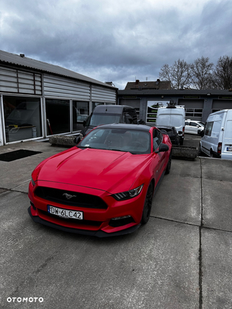 Ford Mustang 5.0 V8 GT - 5