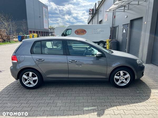 Volkswagen Golf 1.6 TDI BlueMotion Technology Comfortline - 20