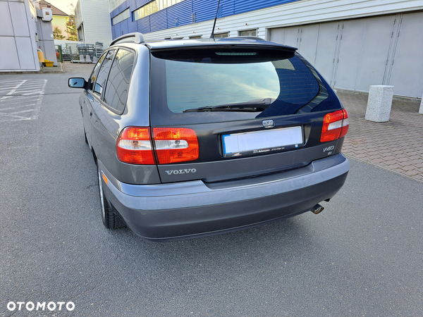 Volvo V40 1.8 Sport - 6