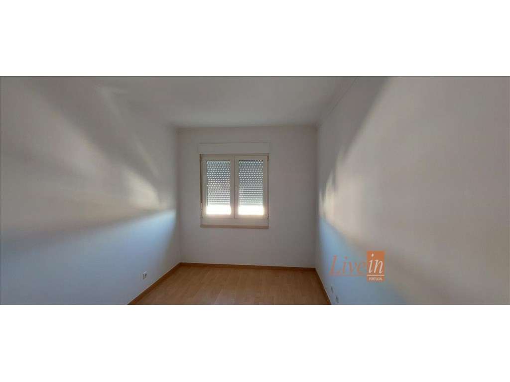 Apartamento T2 no Carregado - Grande imagem: 4/7