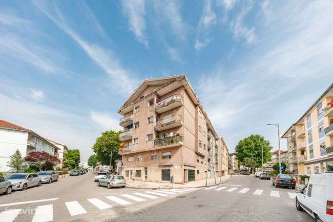 Apartamento T3 para venda em Braga com terraço-0