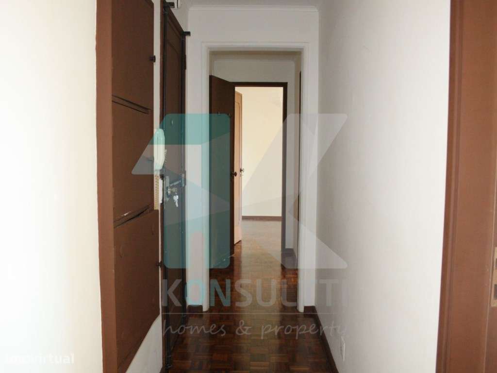 T2 centro de Algés - Arrendamento - Grande imagem: 4/13