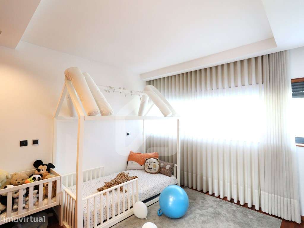 Moradia T3 + T0 em Condomínio Fechado com Piscina à Venda em Vila N...-27