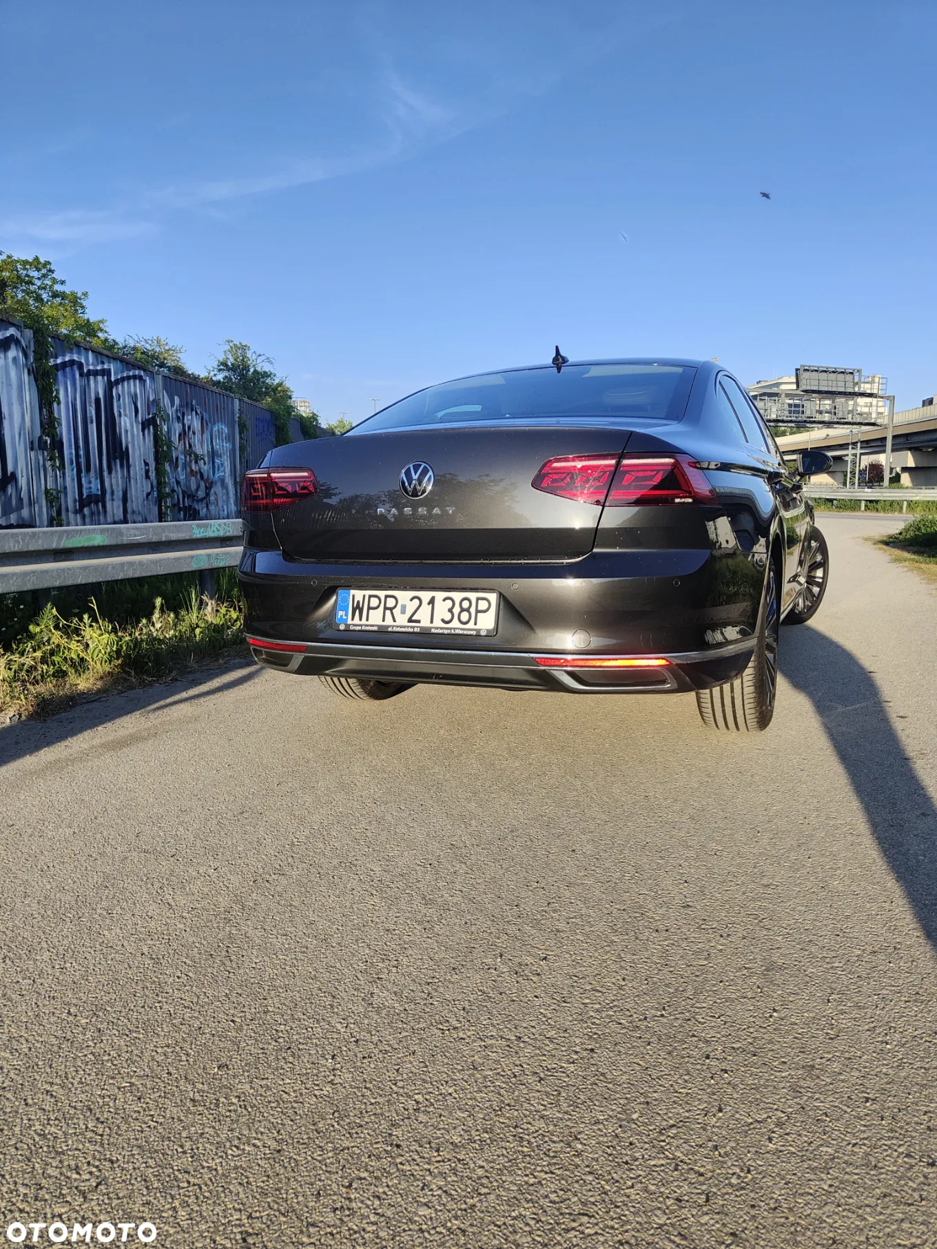 Volkswagen Passat 2.0 TSI Elegance DSG - 26