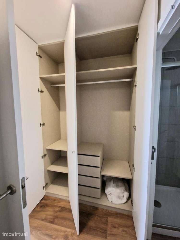 Apartamento com 1 quartos - localizado em Lapa Lisbon - Grande imagem: 5/5