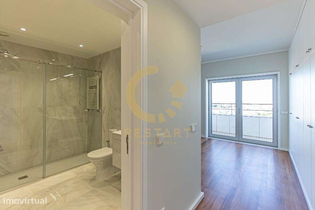 Penthouse T4 de Luxo - Edifício Porto Magnum-22