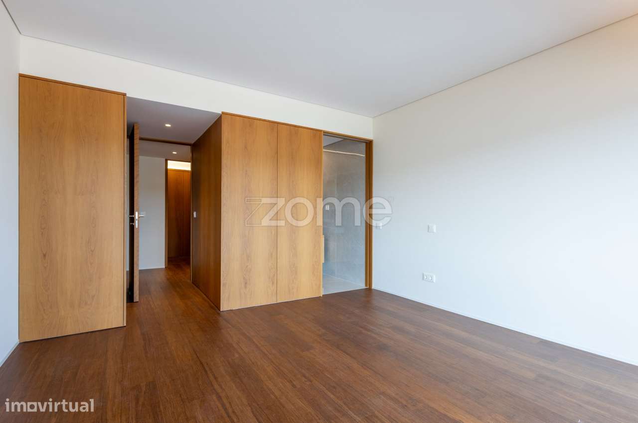 Apartamento T4 Duplex Novo no Prestigiado Edifício Alameda-16