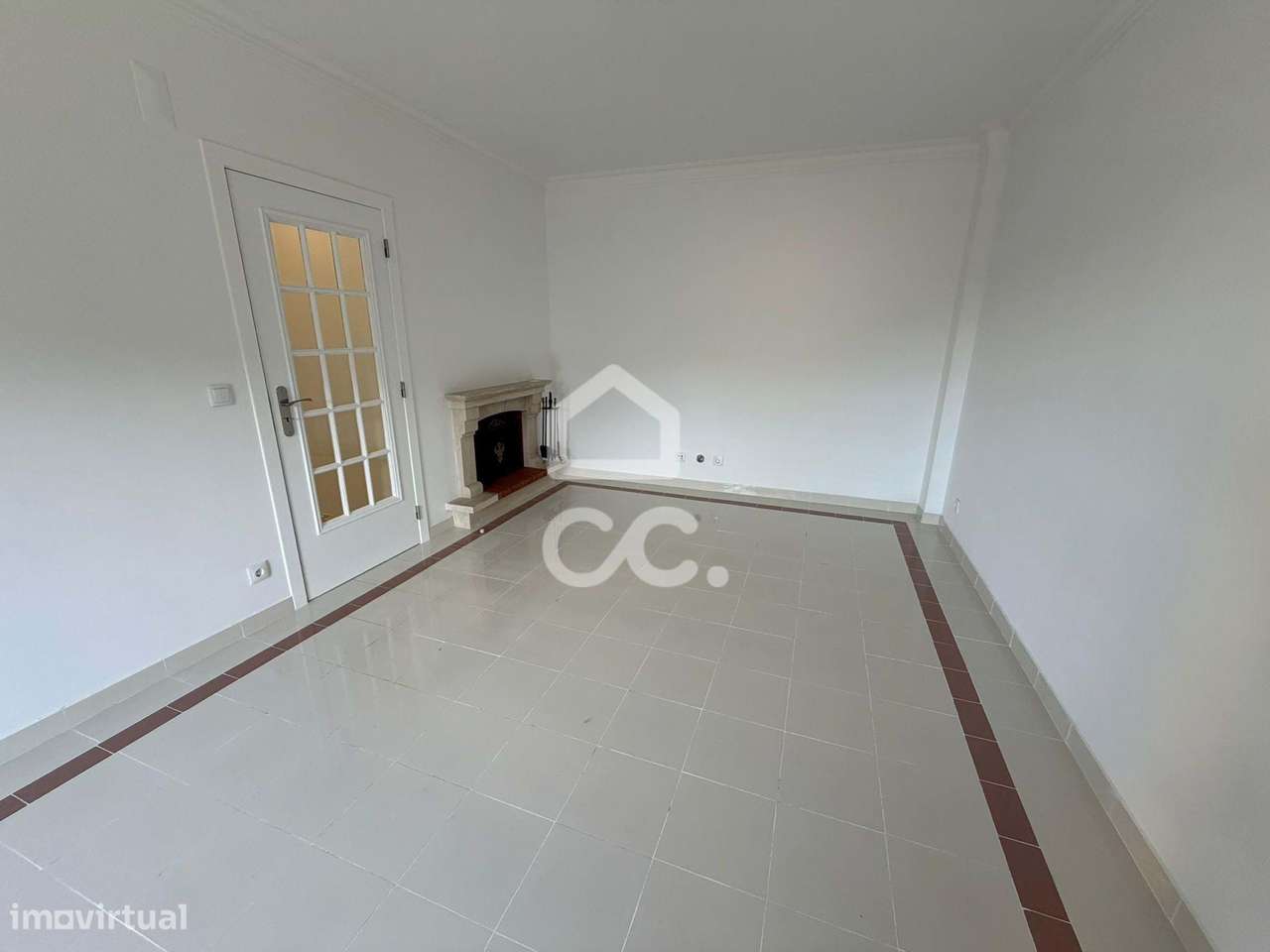 Apartamento T3 com Varanda e Arrecadação em Feijó-6