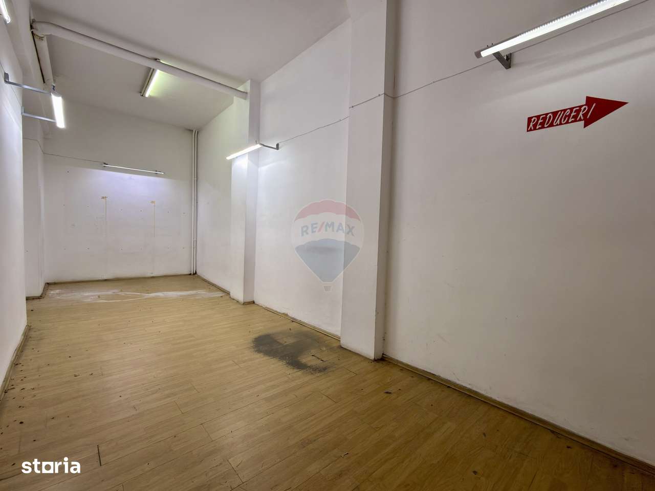 Spațiu comercial stradal 212mp de închiriat in zona Pantelimon - Imagine principală: 4/10