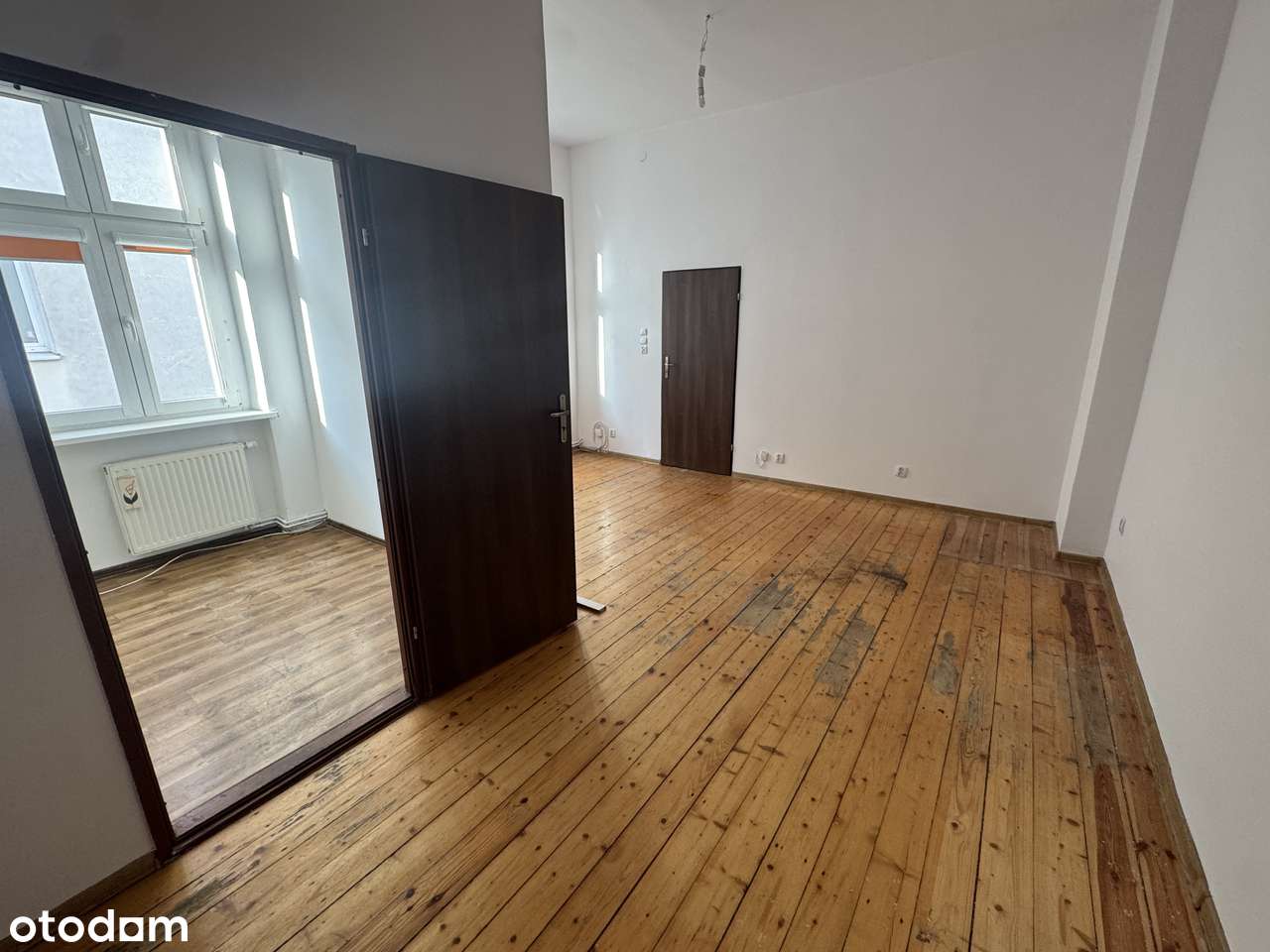 Wysokie mieszkanie w doskonałej lokalizacji! Cieplik miejski!-5
