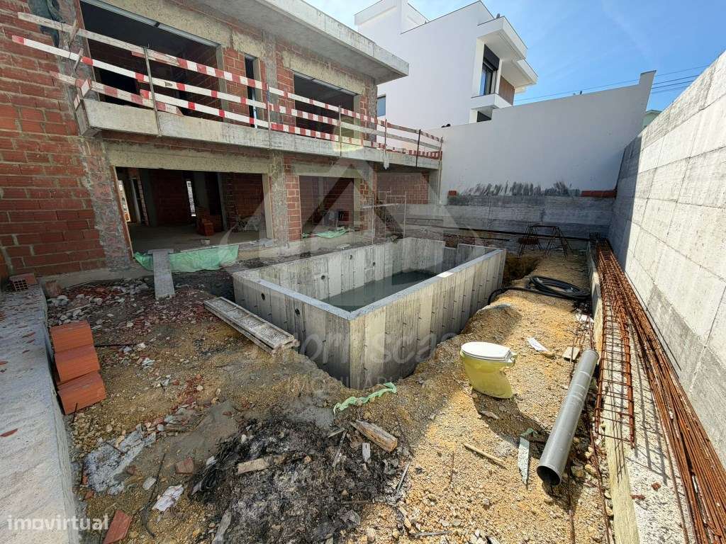 Moradia V5 com piscina e jardim privativo no Bairro do Soltejo, São... - Grande imagem: 5/35
