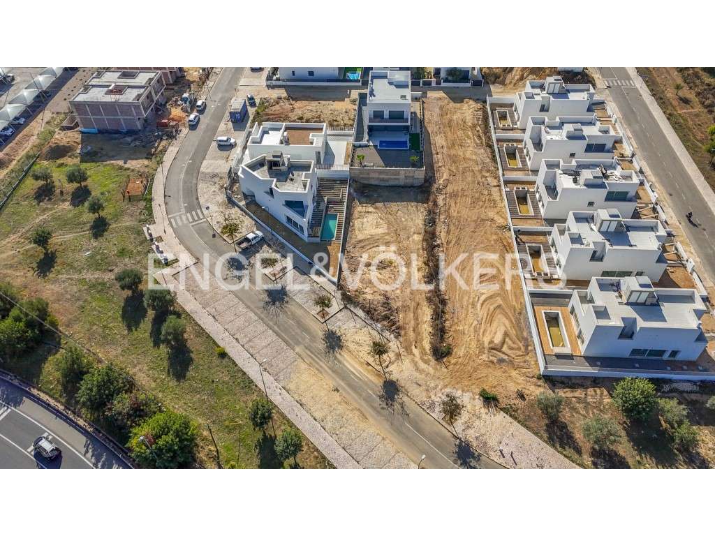 Terreno com projeto para moradia T4 em Tavira - Grande imagem: 4/13