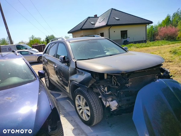 Kia Sorento 2.0 CRDI L 2WD 7os - 3