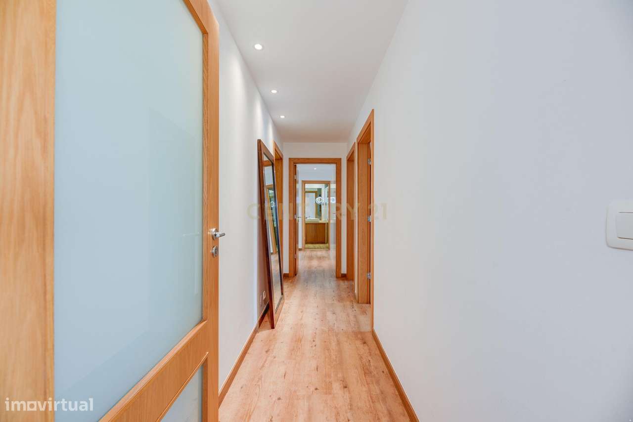 T3 Expo - Remodelado, 2 lugares de estacionamento e arrecadação-17