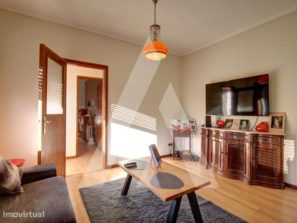 Moradia T6, Isolada, na zona de Oiã-8