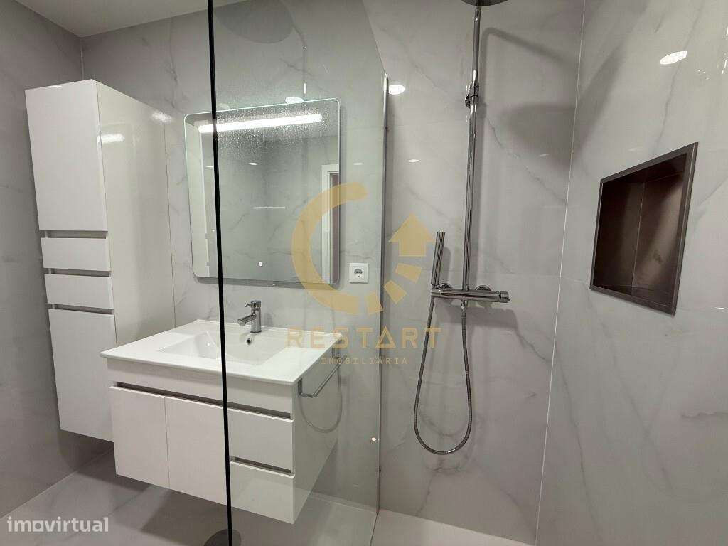 Apartamento T1+1 Totalmente Remodelado  Ermesinde-15