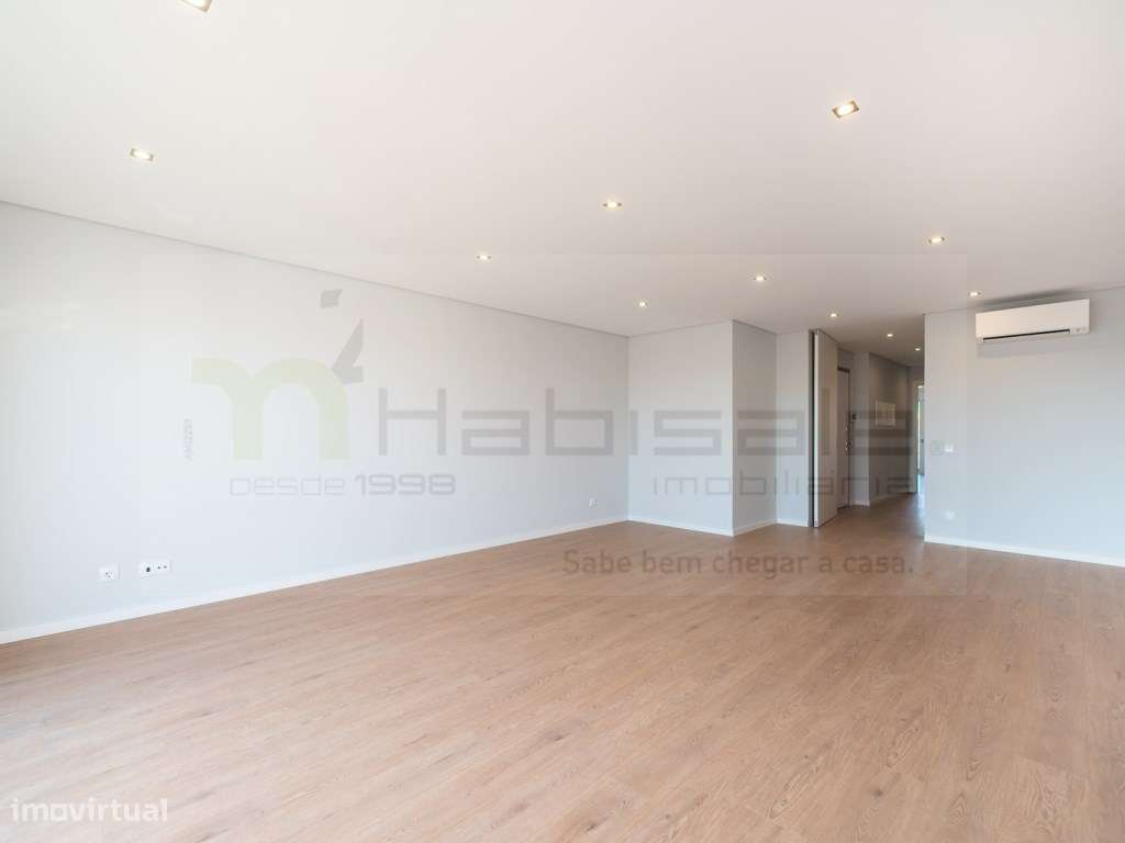 T3 Excelentes Acabamentos Terraço Panorâmico, Box, Perto da Praia d... - Grande imagem: 2/23