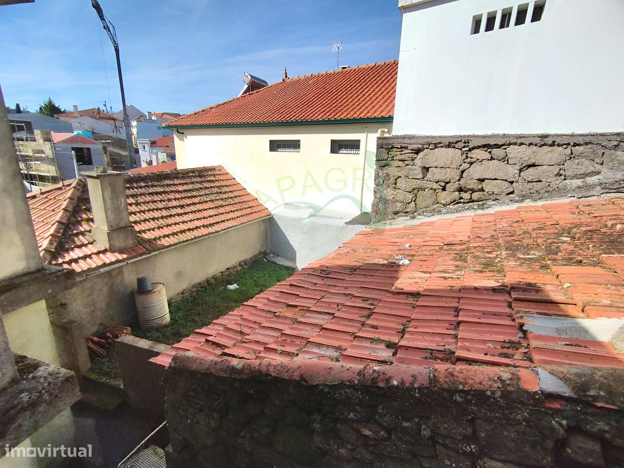 Moradia para restauro em Penela da Beira-6