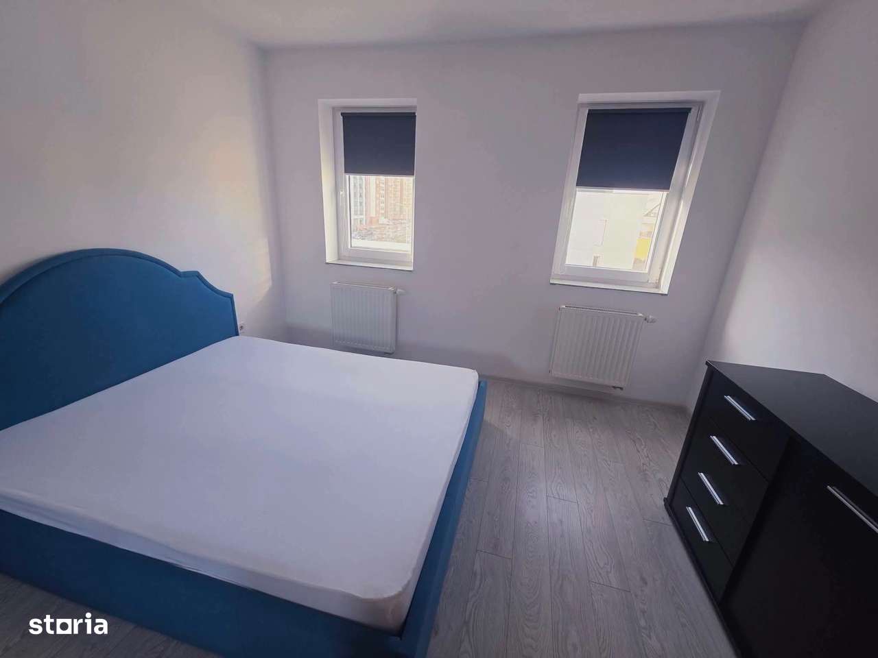 Vand 2 camere tip open space cu boxa si parcare zona Coresi-8