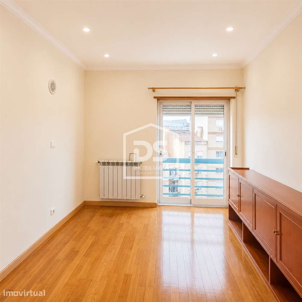 Apartamento T4 Venda em Odivelas,Odivelas-16
